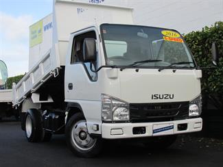 2017 Isuzu Elf - Thumbnail