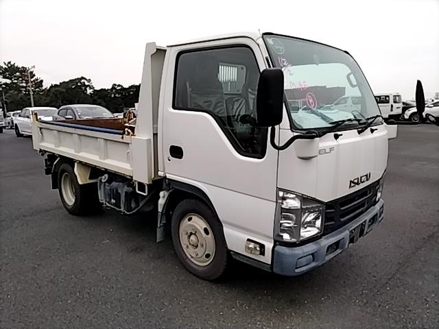 2017 Isuzu Elf