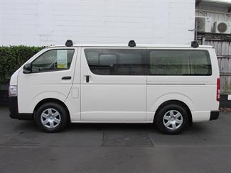 2018 Toyota Hiace - Thumbnail