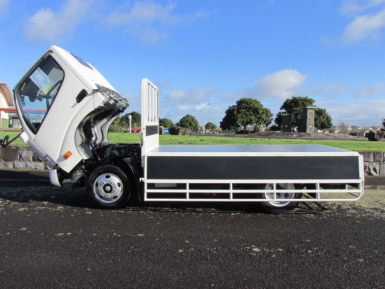 2018 Hino Dutro