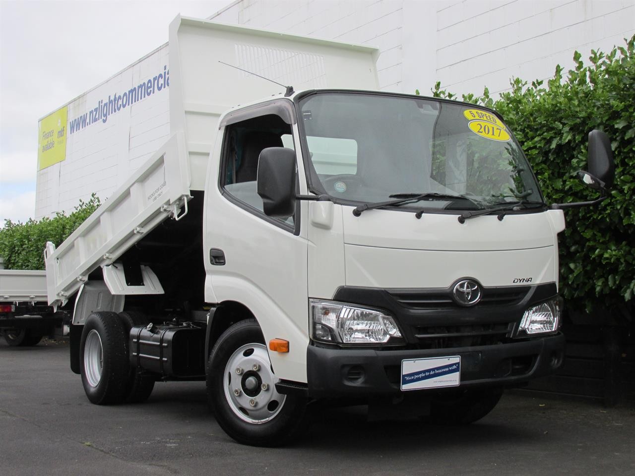 2017 Hino Dutro