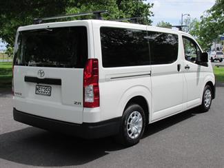 2019 Toyota Hiace - Thumbnail