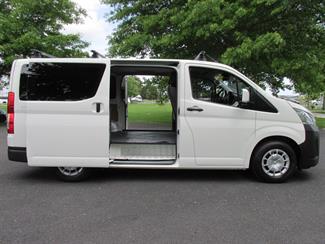 2019 Toyota Hiace - Thumbnail