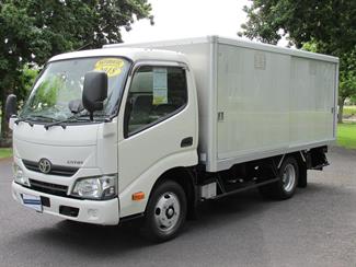 2018 Toyota Dyna - Thumbnail